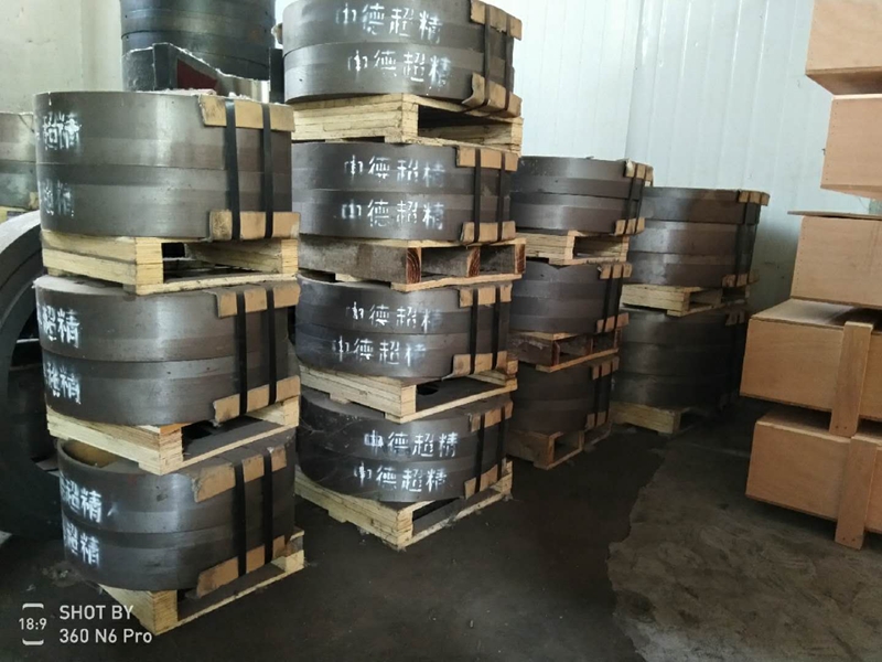 某客户订购产品若干件